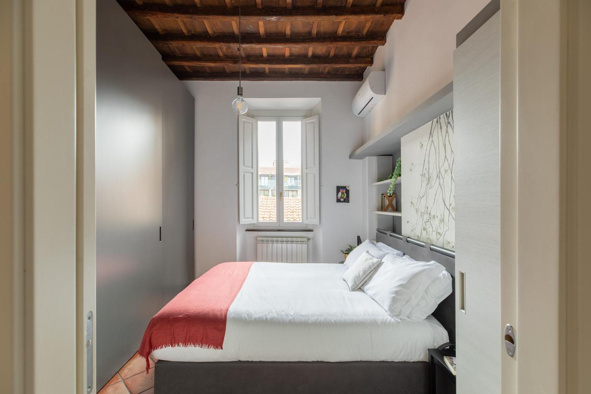 Iflat Trevi Charm, Elegant & Comfy Escape Roma